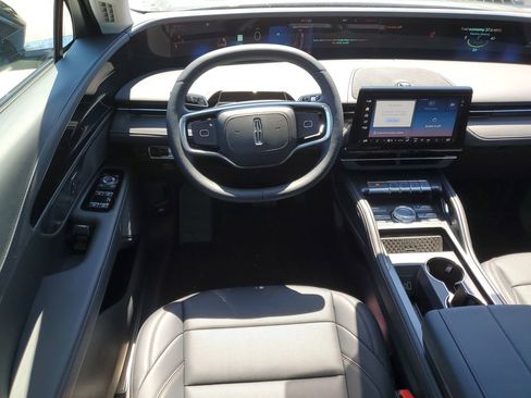 New 2026 Lincoln Nautilus Premier image 15