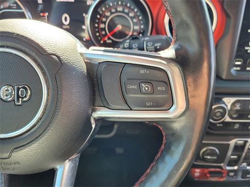 Certified 2018 Jeep Wrangler Unlimited Rubicon image 34