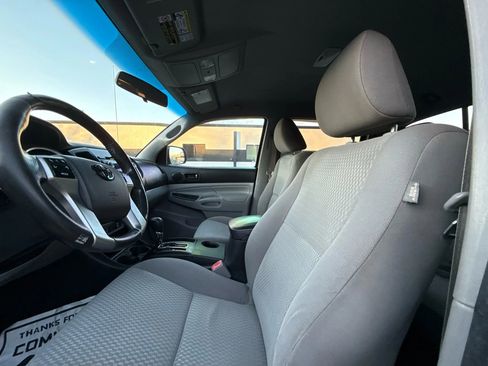 Used 2012 Toyota Tacoma PreRunner w/ Convenience Pkg image 15