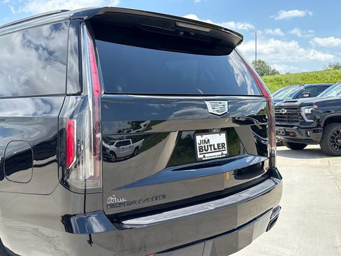 Used 2022 Cadillac Escalade Sport Platinum w/ LPO, ONYX Package AWD/4WD image 58