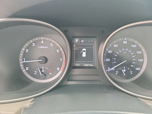 Used 2018 Hyundai Santa Fe Sport w/ 2.4L Value Package 02 FWD image 25