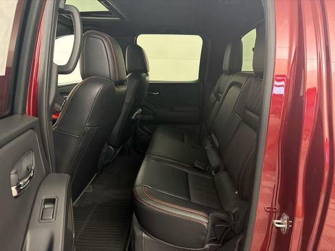 Used 2024 Nissan Frontier PRO-4X w/ Pro Premium Package image 15