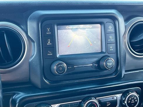 Used 2019 Jeep Wrangler Unlimited Sport S AWD/4WD image 12