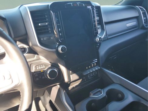 Used 2021 RAM 1500 Big Horn image 23