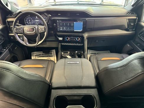Used 2024 GMC Sierra 2500 AT4 w/ Snow Plow Prep/Camper Package AWD/4WD image 22