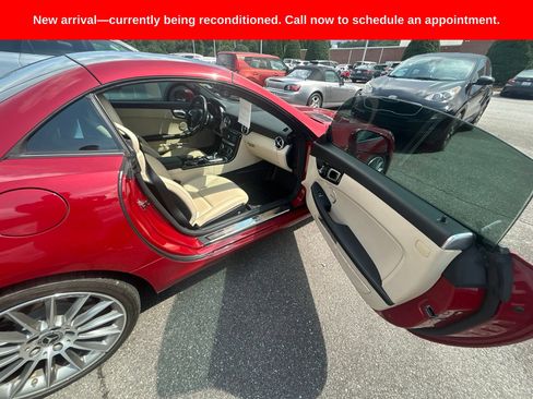 Used 2020 Mercedes-Benz SLC 300 image 5
