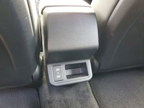 Used 2025 Kia K4 LXS image 11