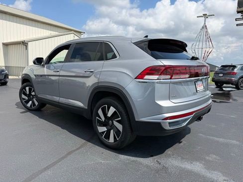 Certified 2025 Volkswagen Atlas Cross Sport SEL image 5