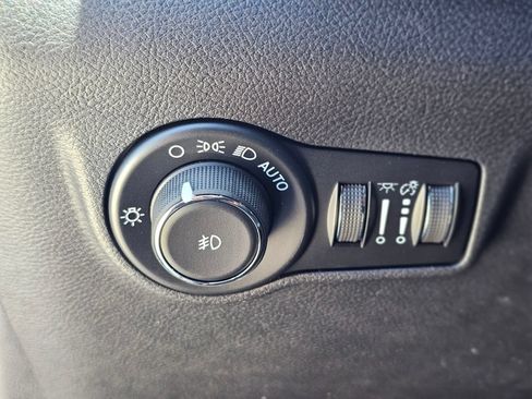 New 2026 Jeep Compass Latitude AWD/4WD image 18