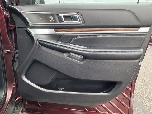 Certified 2018 Ford Explorer Limited w/ Equipment Group 301A image 27