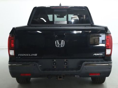 Used 2019 Honda Ridgeline Black Edition image 18