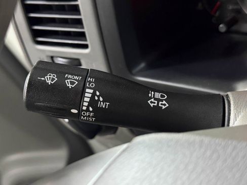 Used 2018 Nissan NV 2500 S image 22