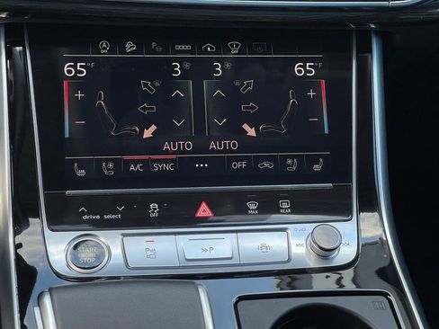 Used 2023 Audi Q7 3.0T Prestige image 18