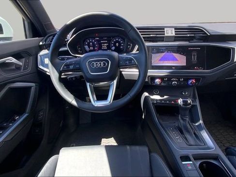Certified 2025 Audi Q3 2.0T Premium w/ Convenience Package AWD/4WD image 5