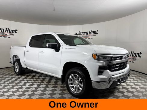 Used 2023 Chevrolet Silverado 1500 LT AWD/4WD image 4