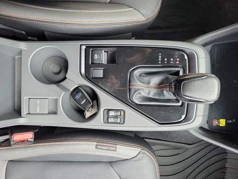 Certified 2025 Subaru Crosstrek 2.5i Limited w/ Crosstrek Mirror Package image 16