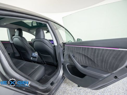 Used 2025 Tesla Model 3 Long Range AWD/4WD image 31
