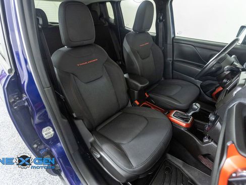 Used 2020 Jeep Renegade Trailhawk w/ Cold Weather Group AWD/4WD image 43