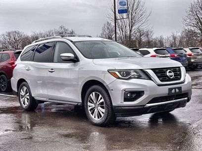 Used 2018 Nissan Pathfinder SV