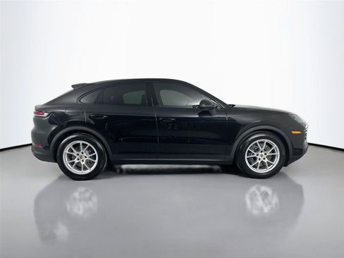Certified 2026 Porsche Cayenne Coupe AWD/4WD image 8