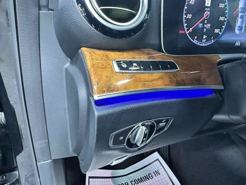 Used 2019 Mercedes-Benz E 300 4MATIC w/ Driver Assistance Package image 14