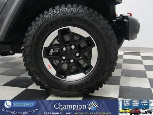 Used 2021 Jeep Wrangler Unlimited Rubicon AWD/4WD image 3