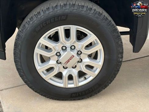 Used 2024 GMC Sierra 2500 SLT w/ Texas SLT Premium Package image 24