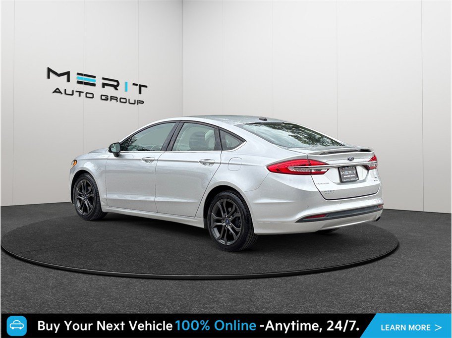 Used 2018 Ford Fusion SE w/ Equipment Group 201A FWD image 7