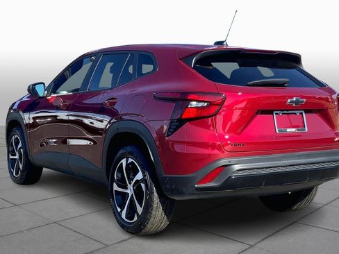 Certified 2025 Chevrolet Trax RS w/ Driver Confidence Package image 12