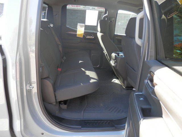 Used 2024 Chevrolet Silverado 1500 LT Trail Boss w/ Convenience Package II AWD/4WD image 35