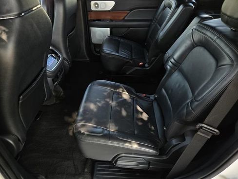 Used 2024 Lincoln Navigator Reserve AWD/4WD image 15
