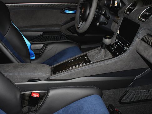 Used 2023 Porsche 718 Cayman GT4 RS image 32