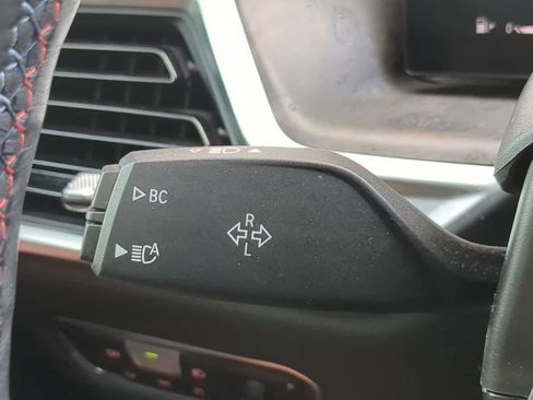 Used 2023 BMW X7 M60i w/ M Sport Professional Package image 28