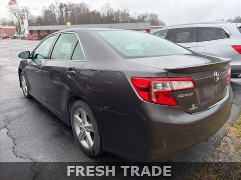 Used 2013 Toyota Camry SE image 3