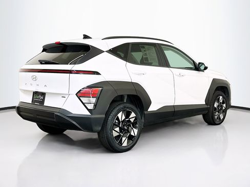 Used 2024 Hyundai Kona SEL image 9