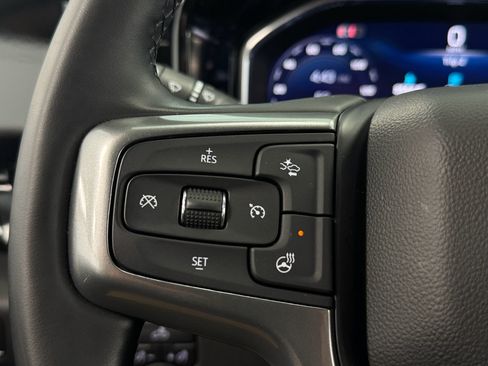 Used 2025 Chevrolet Silverado 2500 LT w/ Convenience Package image 21