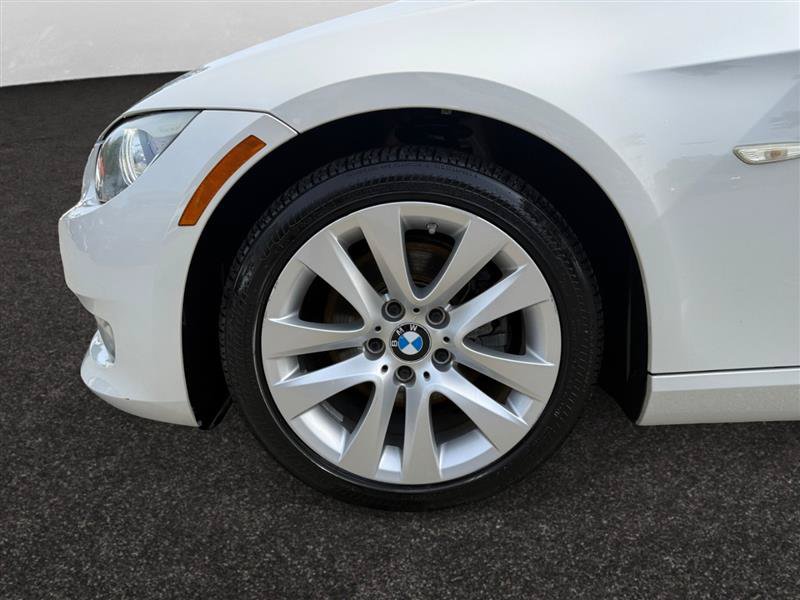Used 2012 BMW 328i Convertible RWD image 16