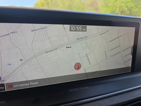 Used 2022 Kia Telluride SX w/ SX Prestige Package image 11