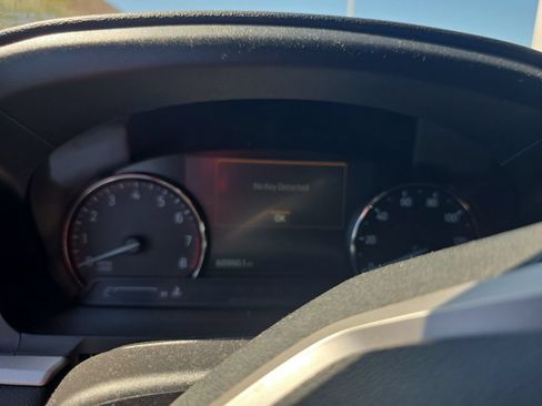 Used 2023 Ford Explorer XLT w/ Equipment Group 202A RWD image 12