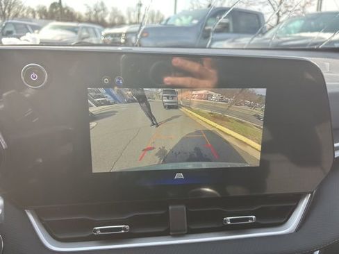 New 2026 Chevrolet Equinox LT FWD image 21