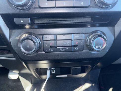 Used 2017 Ford F150 XLT w/ Equipment Group 302A Luxury image 22