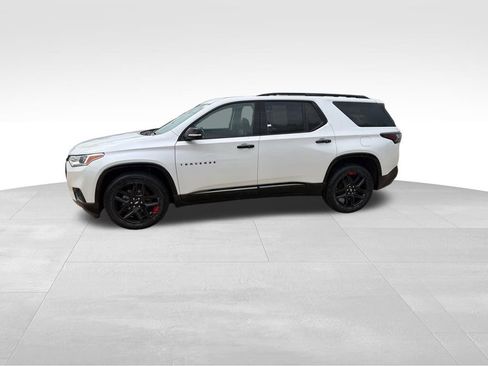 Used 2021 Chevrolet Traverse Premier w/ Redline Edition AWD/4WD image 4