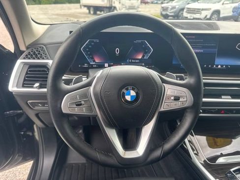 Used 2024 BMW X7 xDrive40i w/ Premium Package AWD/4WD image 14