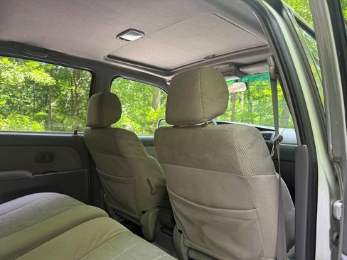 Used 2001 Toyota 4Runner SR5 AWD/4WD image 93