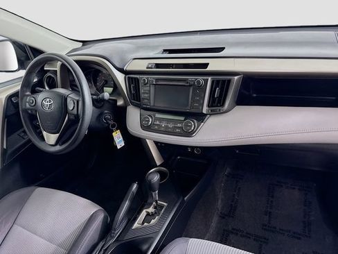 Used 2013 Toyota RAV4 XLE image 27