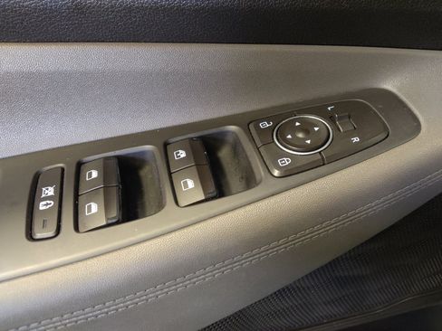 Used 2019 Hyundai Santa Fe SE AWD/4WD image 27