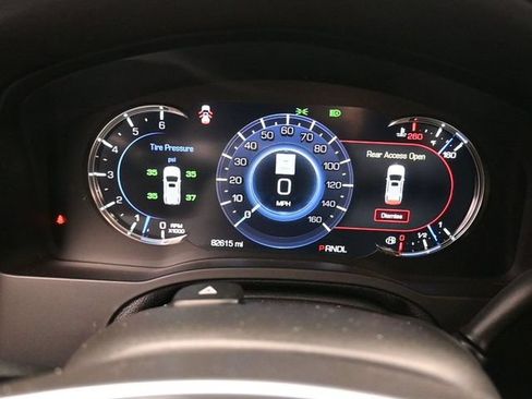 Used 2020 Cadillac Escalade ESV Platinum w/ Escalade Sport Edition AWD/4WD image 10