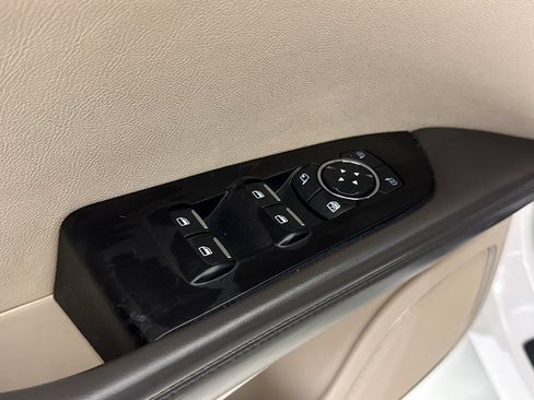 Used 2016 Lincoln MKX Reserve FWD image 20