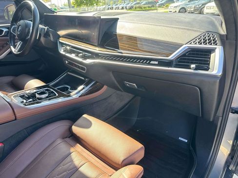 Used 2024 BMW X7 M60i w/ Executive Package image 15