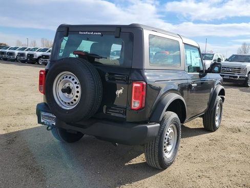 New 2025 Ford Bronco 2-Door image 3